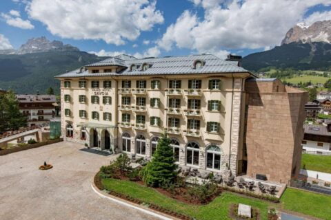 Antoitalia reaffirms its leading role in luxury real estate:  sales agreement closed at 70millions for Grand Hotel Savoia and Residence Savoia Palace in Cortina, Italy